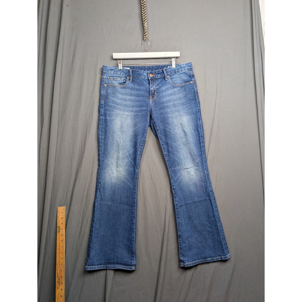 Gap 1969 Size 32s Curvy Flare Stretch Denim Jeans Medium Wash